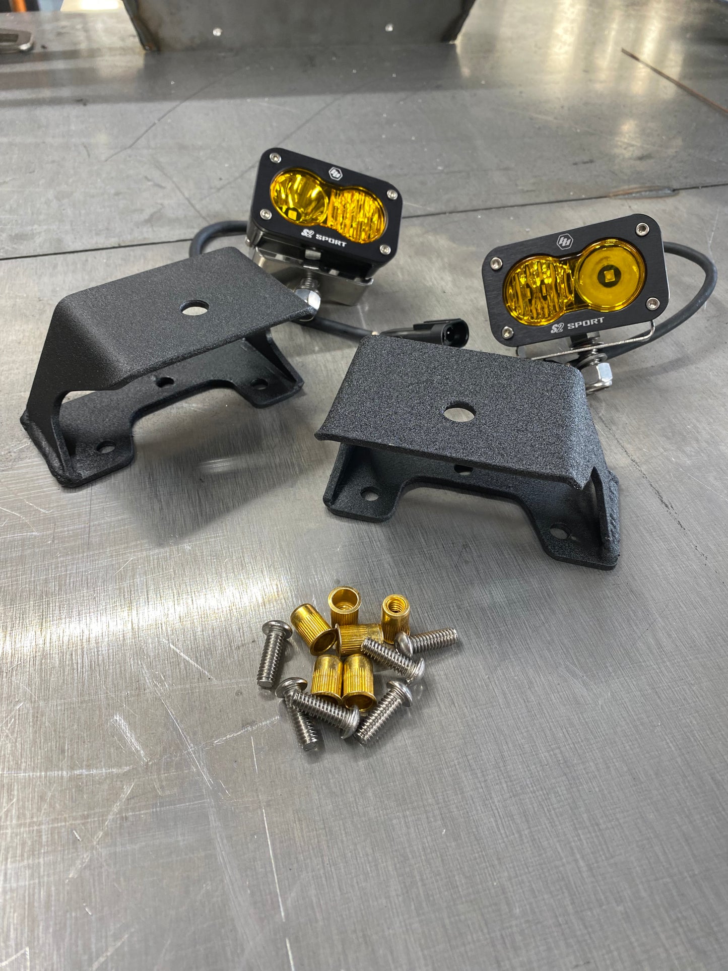 Universal Chase Light Mounts